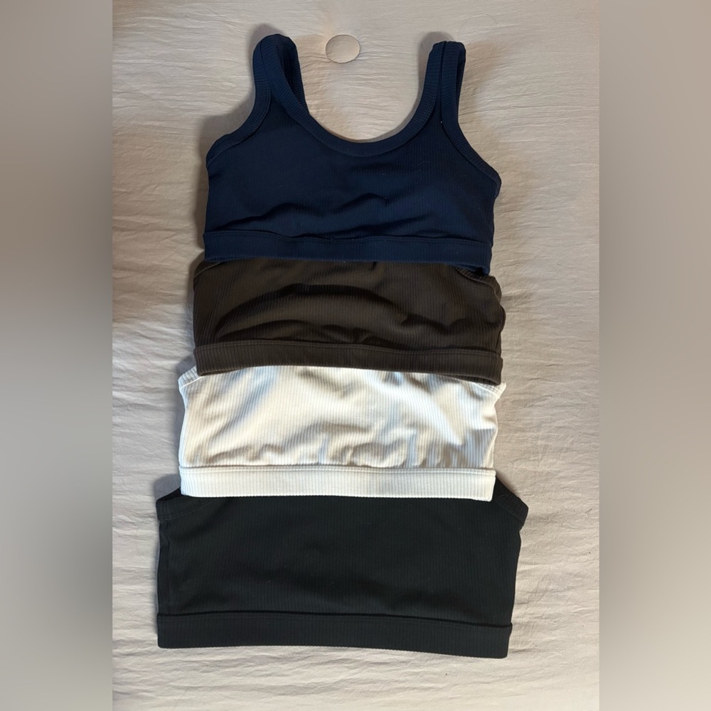 Alo yoga wellness bra bundle Navy, Brown, White, Black size L